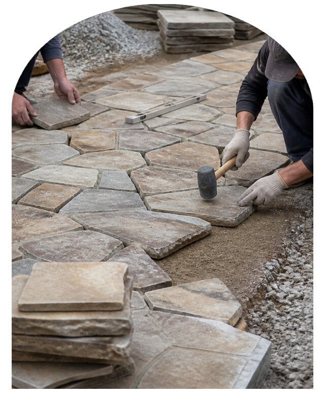 Мощение натуральным камнем дорожек и площадок в Нижнекамске